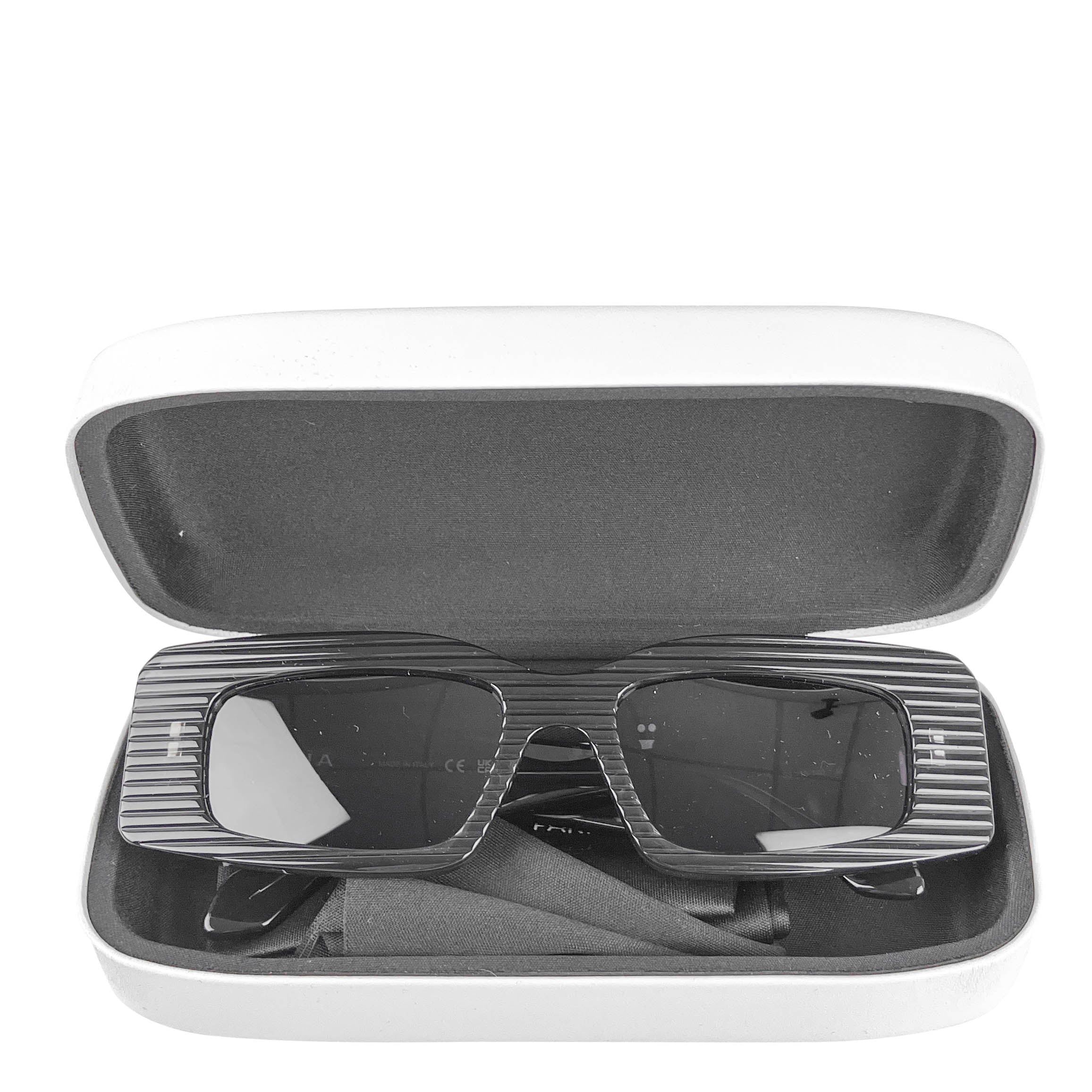 Alaïa Ribbed Rectangle Sunglasses in Black - Image 5
